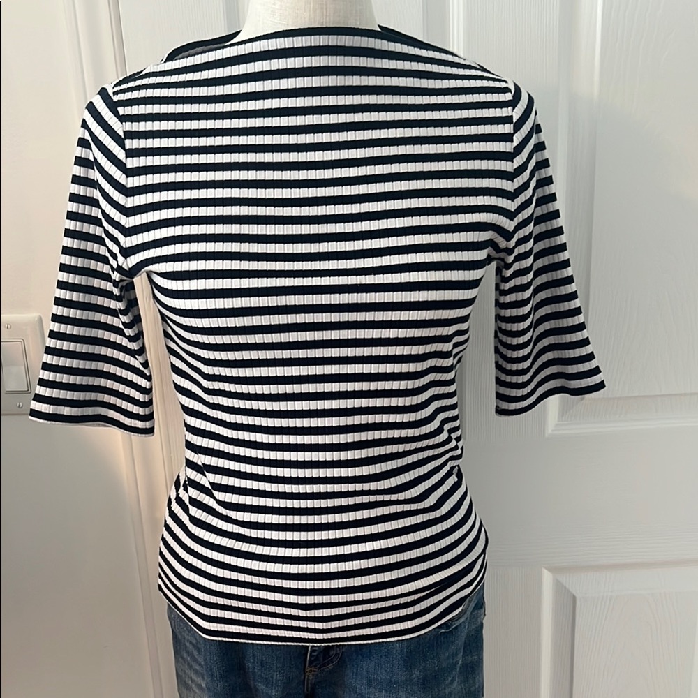 MWOT Old Navy Navy and White Knit Crew Neck Striped Blouse